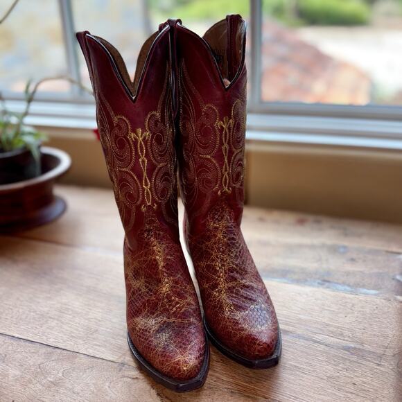 Ferrini Red & Gold Leather Cowboy Boots Western Snip Toe Women’s Size 7 B - EUC - Picture 3 of 11